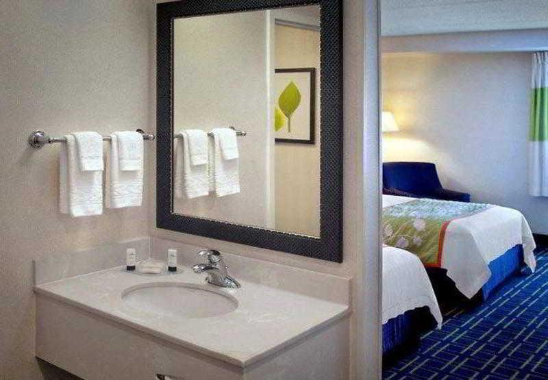 Fairfield Inn Portsmouth Seacoast Exterior foto
