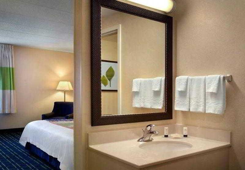 Fairfield Inn Portsmouth Seacoast Exterior foto